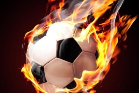 var-kayitlari-aciklandi-trabzonspor-galatasaray-macinin-cok-konusulan-pozisyonu-Ufd16LK4.jpg