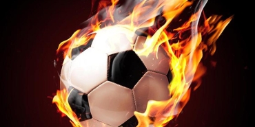 var-kayitlari-aciklandi-trabzonspor-galatasaray-macinin-cok-konusulan-pozisyonu-Ufd16LK4.jpg