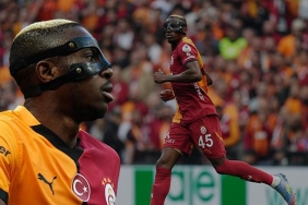 victor-osimhen-fenerbahce-gece-yarisi-aciklandi-galatasarayin-sampiyonluk-kutlamalari-esnasinda-olay-sozler-teklifi-duyurdu-3PEK3wPm.jpg