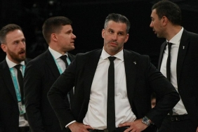 anadolu-efes-galibiyeti-sonrasi-besiktas-basantrenoru-dusan-alimpijevic-sozumu-tuttum-a1jWEGY1.jpg