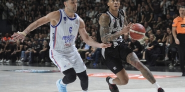 besiktas-fibabanka-ve-anadolu-efes-final-icin-parkede-KRHuaAwC.jpg