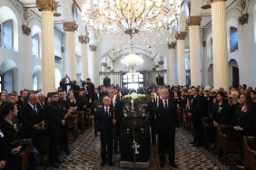 dikran-gulmezgilin-cenaze-toreni-duzenlendi-5VAgWz4D.jpg