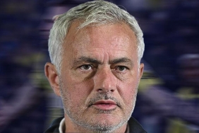 fenerbahcede-jose-mourinhonun-1-numarali-transfer-hedefi-belli-oldu-FNvi1Nep.jpg