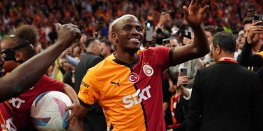 galatasarayda-artik-top-osimhende-kalmaya-daha-yakin-tkbZwIi2.jpg
