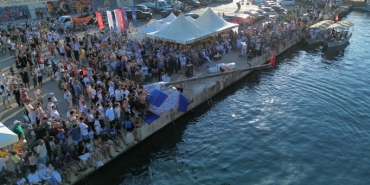 antalyada-yagli-direkten-bayrak-kapma-yarismasi-3OdSfDmI.jpg