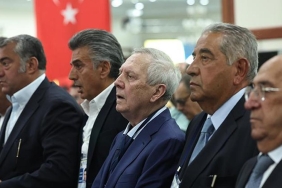 aziz-yildirimdan-ali-koca-sert-yanit-bunu-yaptiysam-serefsizim-fenerbahce-yuksek-divan-kurulunda-olay-mlWkDhaS.jpg