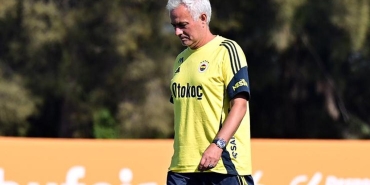 fenerbahcede-tam-7-yolcu-jose-mourinho-onay-verdi-transfer-gorusmeleri-basladi-ru34jBH2.jpg