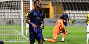 fenerbahcenin-duran-emmisi-ilk-macinda-siftah-yapti-jhon-durandan-muhtesem-goller-rRXjkK66.jpg