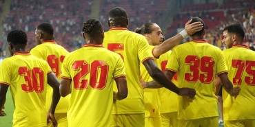 goztepe-hazirlik-maclarinda-umut-verdi-8aHuLzw8.jpg