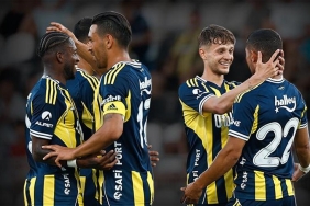 ozet-fenerbahce-ilk-hazirlik-macinda-galip-portimonense-fenerbahce-maci-sonucu-1-2-BjfkVJcX.jpg