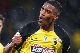 super-lig-devinde-anthony-martial-gorusmeleri-basladi-sicak-bakiyor-3HACw7Of.jpg