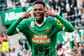 trabzonspor-mamadou-sangare-transferinde-rapid-wien-ile-anlasma-sagladi-6KtMexbq.jpg