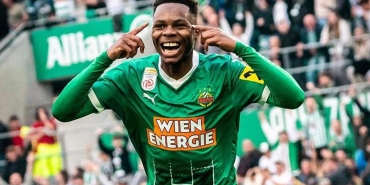 trabzonspor-mamadou-sangare-transferinde-rapid-wien-ile-anlasma-sagladi-6KtMexbq.jpg