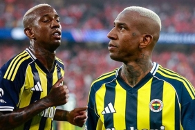 anderson-talisca-kirmizi-kart-gordu-fenerbahce-10-kisi-kaldi-Cfk1ghSd.jpg