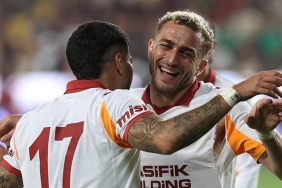 baris-alper-yilmaza-rekor-teklif-turk-futbol-tarihine-gececek-galatasarayin-karari-bekleniyor-LUnknnfw.jpg