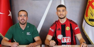eskisehirsporun-yeni-transferi-imzayi-atti-MDsiBZ8P.jpg