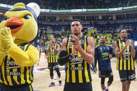 fenerbahce-bekonun-2024-25-sezonu-oncesi-hazirlik-programi-belli-oldu-NnBwLF7C.jpg