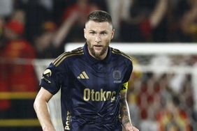 fenerbahcenin-yildizi-milan-skriniar-pozisyon-yaratamadik-7HB2LVKi.jpg