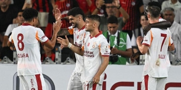galatasaray-ligdeki-galibiyet-serisini-9-maca-cikardi-gj4LSyEM.jpg