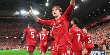 liverpool-premier-lige-3-puanla-basladi-96IQS8lr.jpg