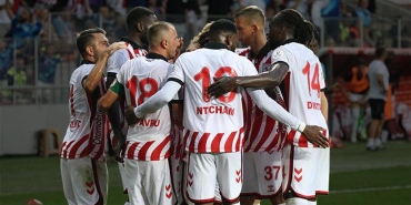 ozet-samsunspor-lige-3-puanla-basladi-samsunspor-genclerbirligi-maci-sonucu-2-1-Vi46lR7K.jpg