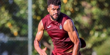 trabzonsporda-rayyan-baniyaya-super-ligden-teklif-gorusmeer-suruyor-Q5mgEIXO.jpg