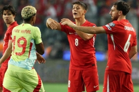 arda-guler-ile-lamine-yamal-birbirine-girdi-konyada-yuksek-gerilim-2OOI7cFs.jpg