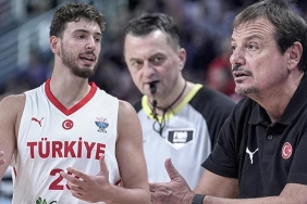 canli-yunanistan-turkiye-eurobasket-yari-final-maci-canli-anlatim-12-dev-adam-eurobaskette-wIy1JOO5.jpg