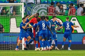 caykur-rizesporda-yahia-fofana-sevinci-3WuStZUY.jpg
