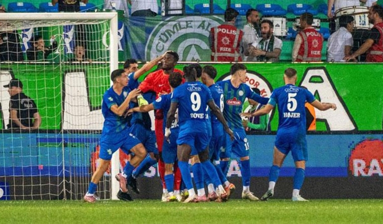 caykur-rizesporda-yahia-fofana-sevinci-3WuStZUY.jpg