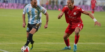 erzurum-erken-one-gecti-galibiyeti-koruyamadi-erzurumspor-fk-keciorengucu-mac-sonucu-1-1-XID6zAyC.jpg