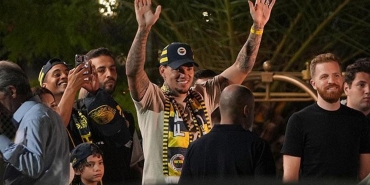 fenerbahcede-yillarca-unutulmayacak-gece-yarisi-transfer-operasyonu-SQHaKJNf.jpg