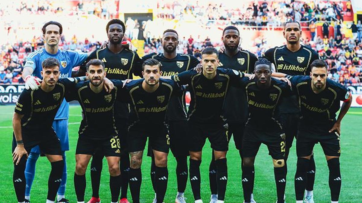 kayserispor-13-transfere-imza-atti-aaRnUJNY.jpg