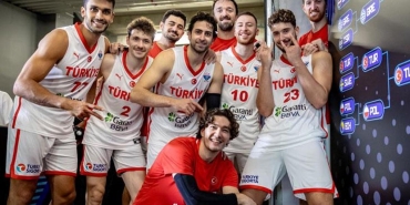 turkiye-yunanistan-macinin-baslama-saati-belli-oldu-thy-rigaya-ek-sefer-koydu-DrDAjBMd.jpg