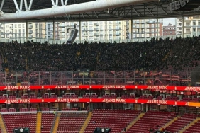 besiktas-taraftarlari-galatasaray-deplasmanina-30-otobusle-geldi-89rgAASg.jpg