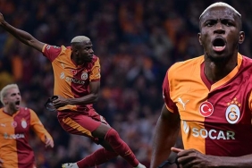 canli-galatasaraydan-liverpoola-karsi-buyuk-zafer-aslan-sampiyonlar-liginde-ilk-galibiyetini-aldi-ozet-FgAFtXuq.jpg