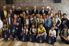 fenerbahcenin-yeni-sosyal-projesi-hayata-gecti-her-deplasman-bir-okul-Lfq3vKjM.jpg