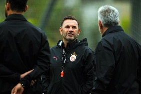 goztepe-maci-oncesi-galatasaray-orta-sahasinda-kriz-korkulan-oldu-kYg6SN2f.jpg