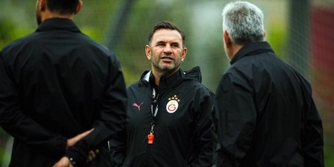 goztepe-maci-oncesi-galatasaray-orta-sahasinda-kriz-korkulan-oldu-kYg6SN2f.jpg