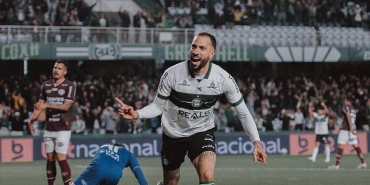 goztepede-hedef-iury-castilho-b2pnVCtl.jpg