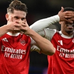 ozet-i-arsenal-2-yarida-costu-adeta-topa-tuttu-arsenal-atletico-madrid-mac-Gpq1wABY.jpg