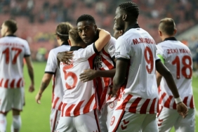 samsunspor-konferans-liginde-kayipsiz-gidiyor-jkxk5Q8m.jpg