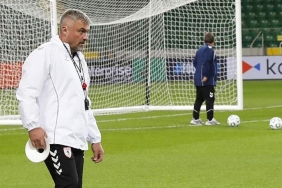 samsunspor-legia-varsova-macina-hazir-G1T9cFaX.jpg