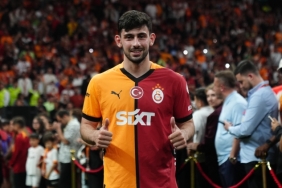 galatasarayda-tepki-sonrasi-kesik-yusuf-demir-EUOUr1VC.jpg