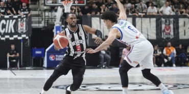 iki-kayipsiz-ekip-karsi-karsiya-besiktas-gain-anadolu-efes-RAaw1Qcd.jpg