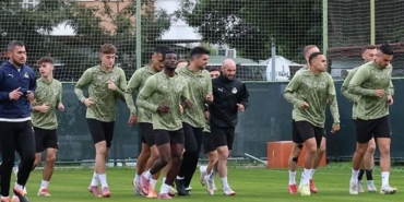 alanyaspor-ikinci-yari-hazirliklarina-basladi-Zz5LYVlg.jpg