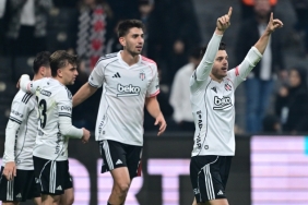 besiktas-dolmabahcede-4-mac-sonra-kazandi-ZQ7BhZ1g.jpg