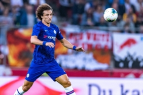 david-luiz-sarri-yuzunden-sigaraya-basliyordum-r525wYt1.jpg