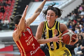 fenerbahce-deplasmanda-rahat-kazandi-pUGscGWx.jpg