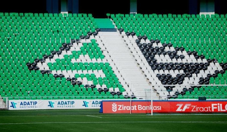 sakaryaspor-baskani-muhammet-kiratlidan-kupadaki-agir-yenilgi-sonrasi-istifa-geldi-wGmP14pO.jpg